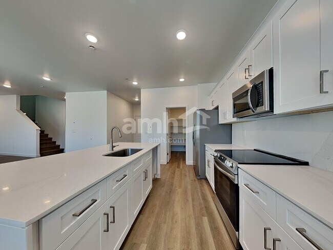 Photo - 9744 W Parkway Dr