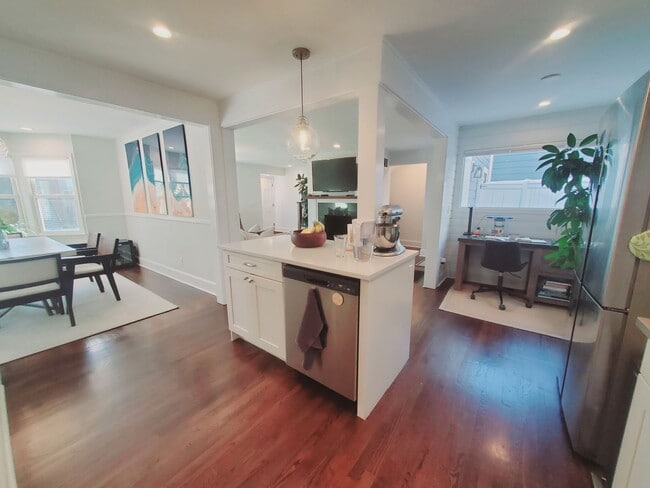 Photo - 29 Lexington Ave