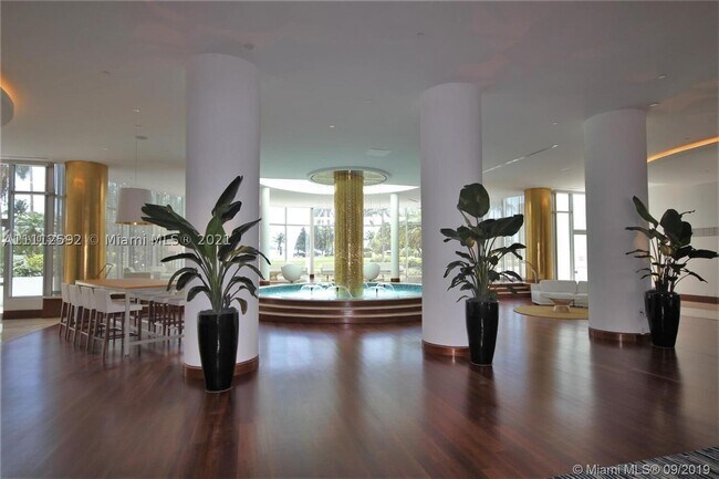 Photo - 5161 Collins Ave Unit 210