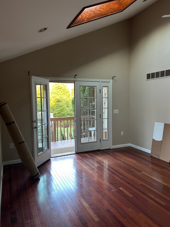 Photo - 545 Hulmeville Rd Unidad in law suite