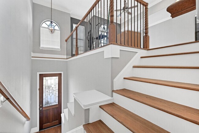 Photo - 1346 Studer St