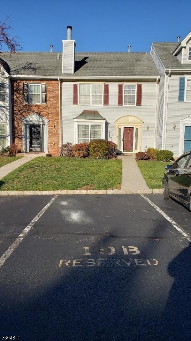 1902 Bayley Ct