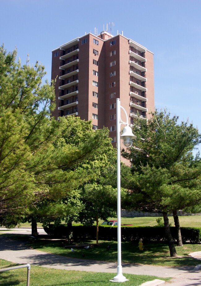 Photo - Lake View Terrace