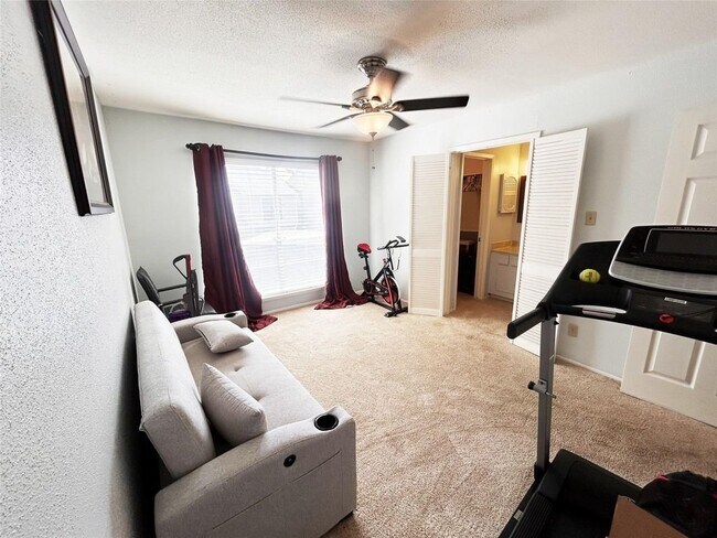 Photo - 5005 Georgi Ln Unit 204