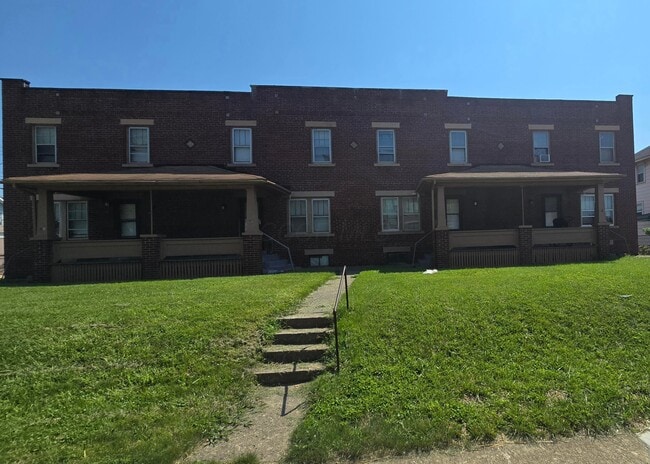 Building Photo - 534 S Richardson Ave Rental