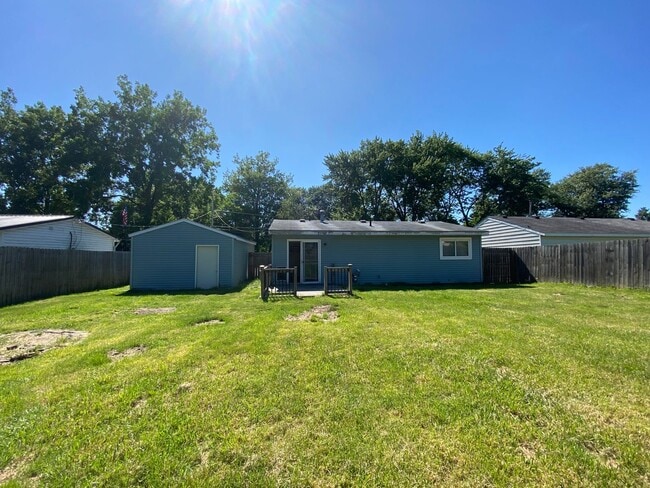 Photo - LIMITED TIME SPECIAL 1ST MONTH RENT FREE - 3 Bedroom Single Family Home in Elkhart!