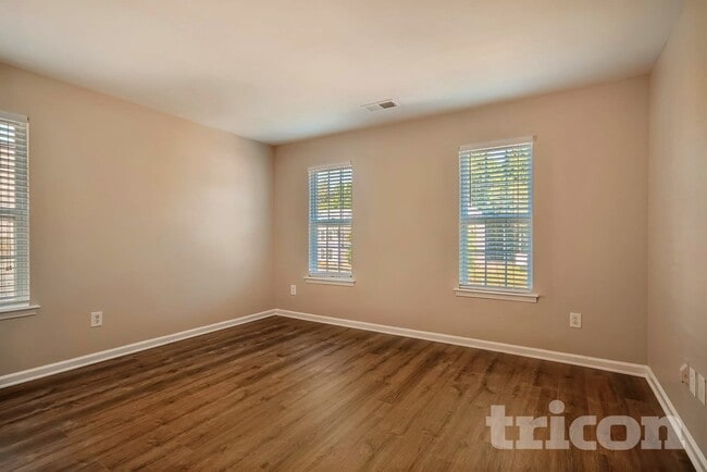 Photo - 5606 Fenway Dr