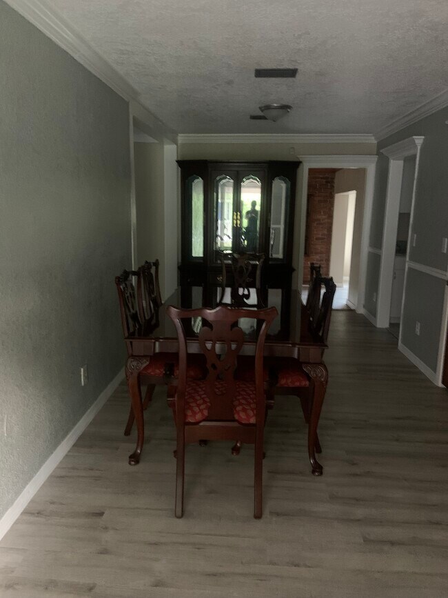 Photo - 929 Pinedale Ave