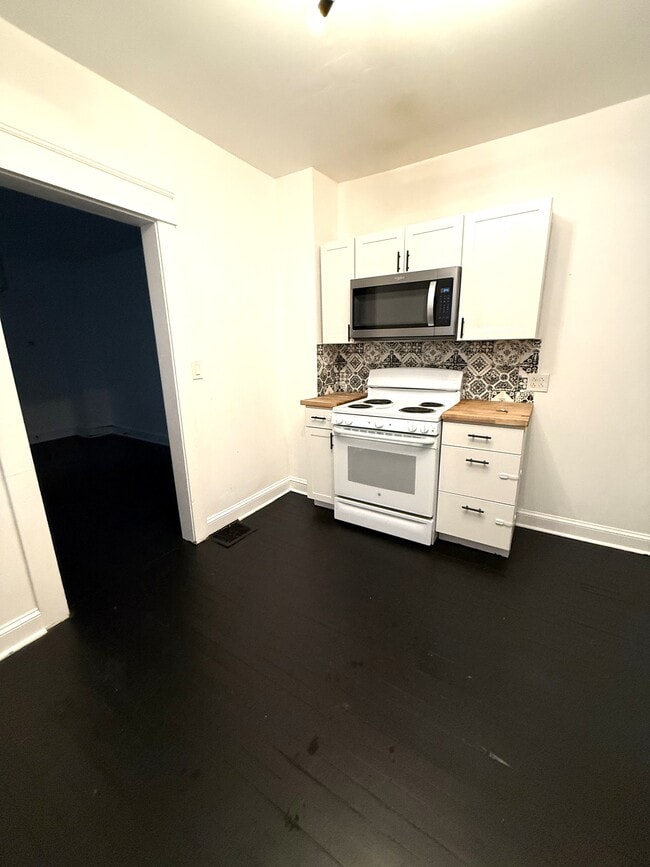 Photo - 731 E 28th St Unit 1