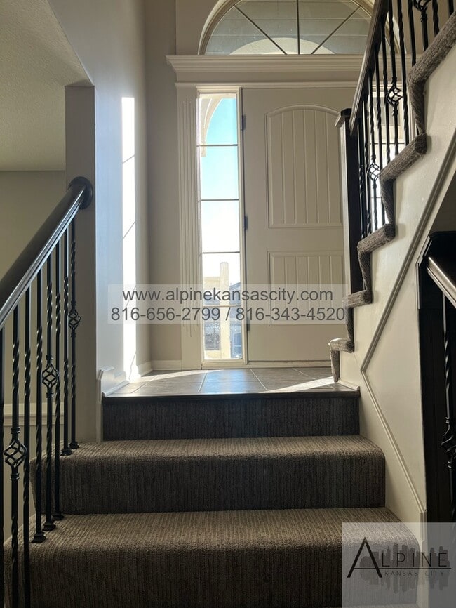 Photo - Spacious Home, Staley District! Pool Access!
