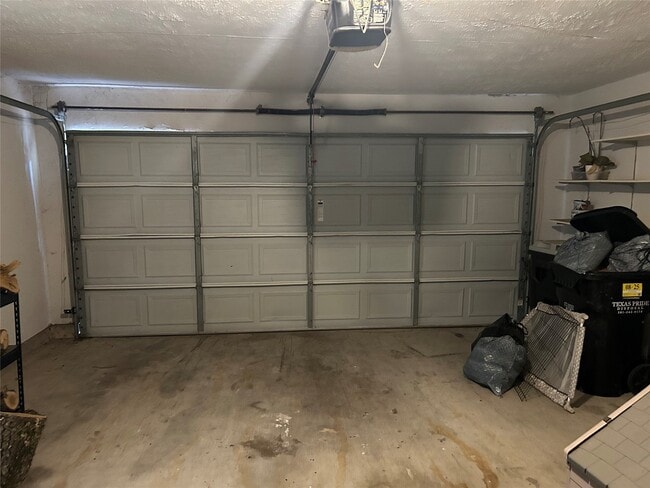 Photo - 3919 Coltwood Dr