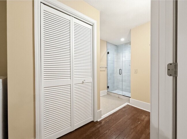 Photo - 484 1st St Unidad 300