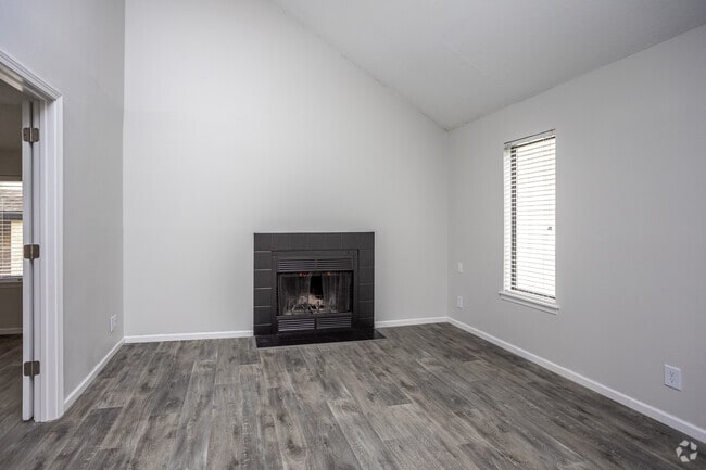 2BR, 2BA - Penthouse