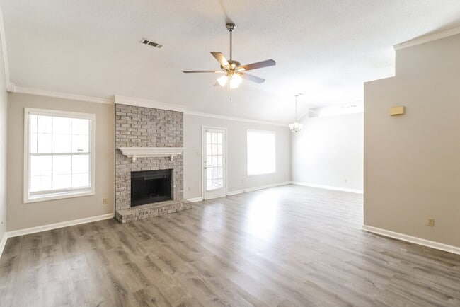 Photo - 6665 Millgrove Park Dr