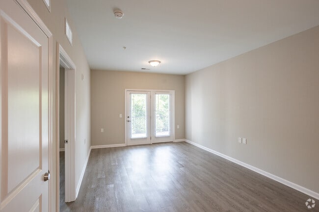 1BR, 1BA - 603SF - Living Room