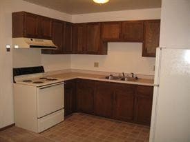 Photo - Tudor Crest Apartments