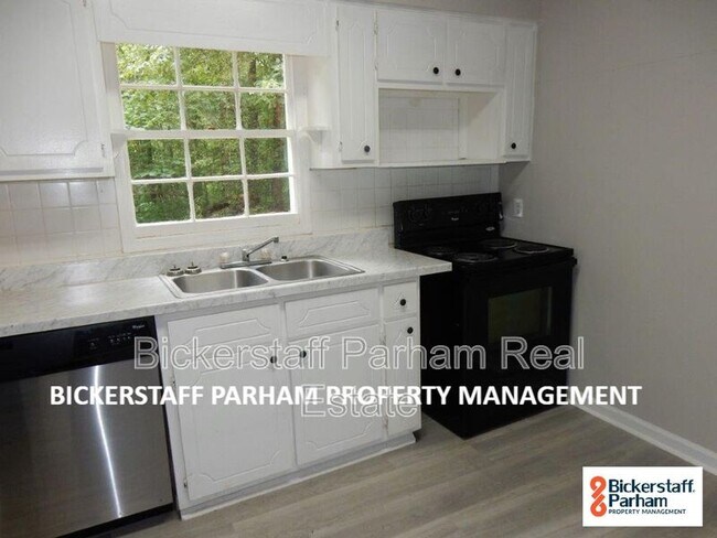 Photo - 941 Lee Road 424