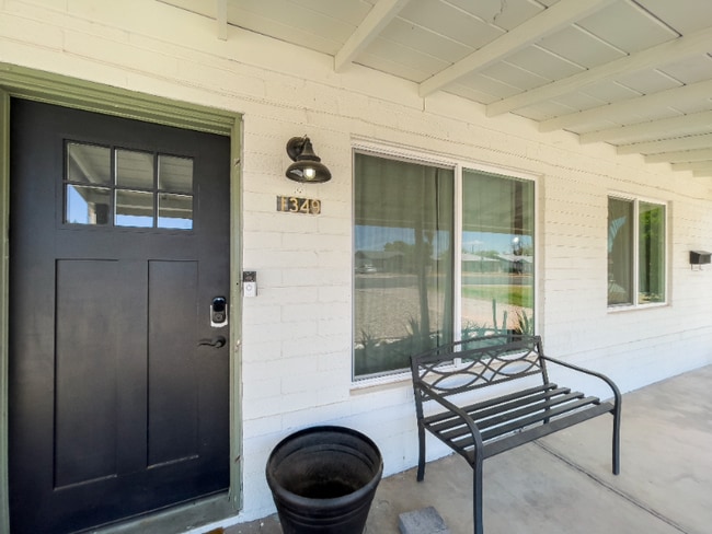 Building Photo - 1349 E Osborn Rd Rental