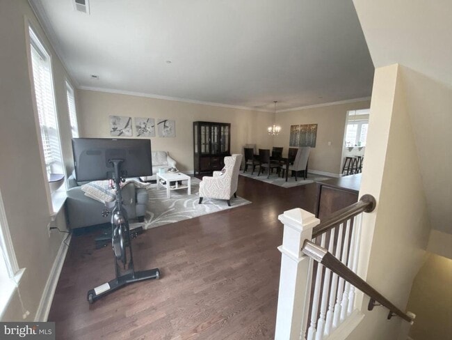 Photo - 303 Admirals Way