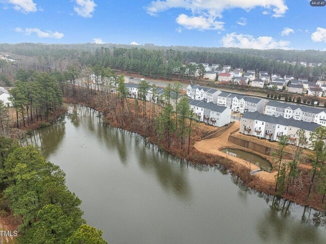 Building Photo - 1052 Shoreside Dr