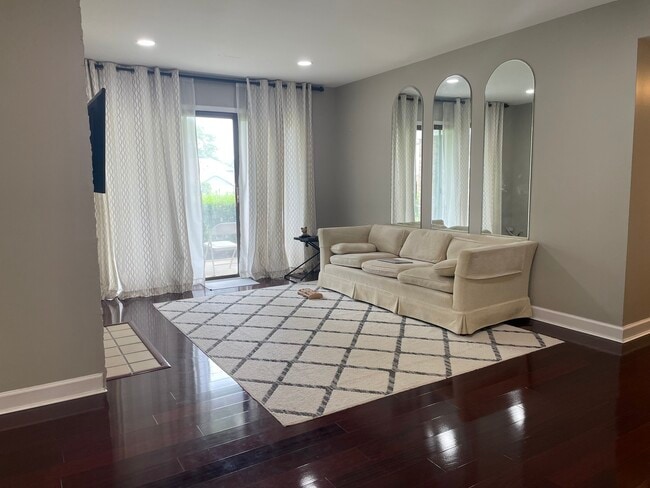 Photo - 307 Wildberry Ct Unidad D1