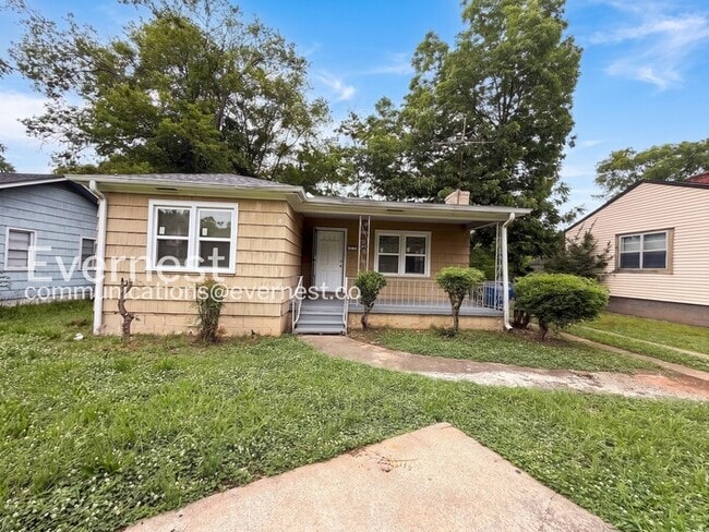 Building Photo - 1412 Woodward Rd