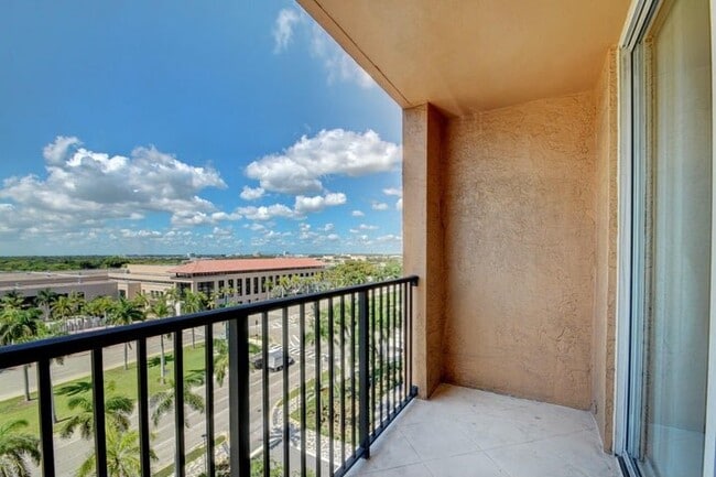 Photo - 651 Okeechobee Blvd
