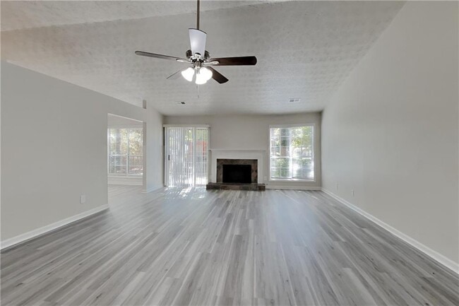 Photo - 3472 Erin Glen NW