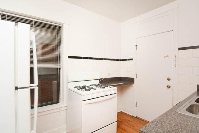 Photo - 2649 N Spaulding Ave Unit E2