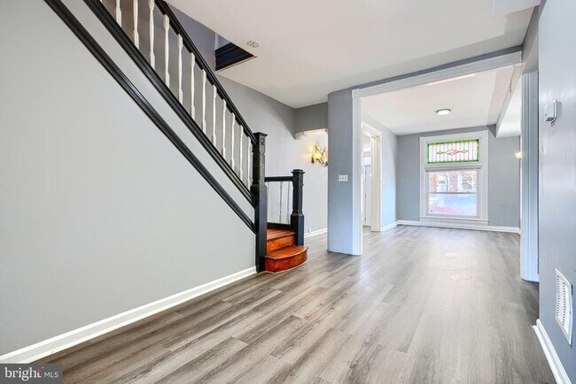 Photo - 424 N Linwood Ave