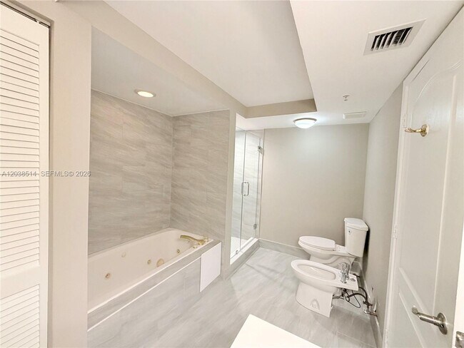Photo - 1800 Sunset Harbour Dr Unit 1211