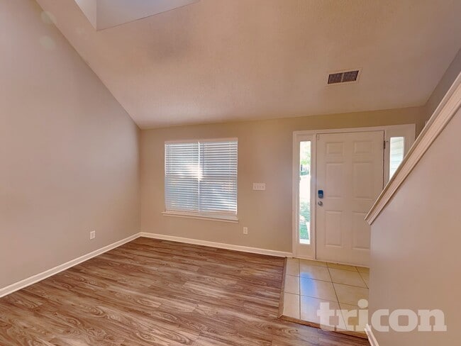 Photo - 11011 Pointer Ridge Dr