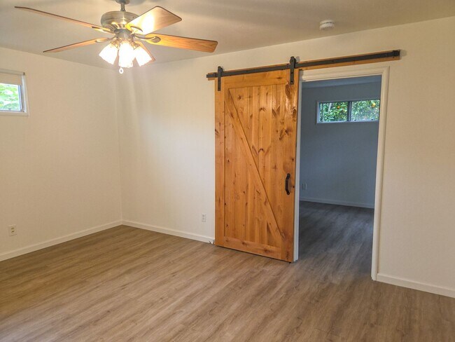 Photo - Charming Duplex Style 1 Bedroom 1 Bathroom Menlo Park Bungalow!