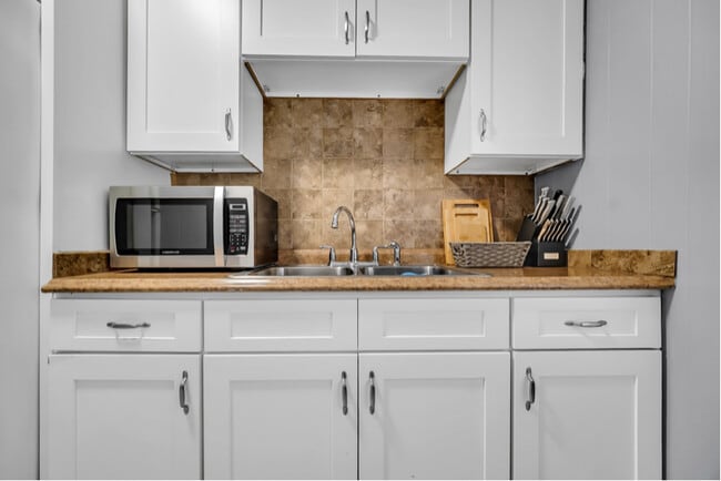 Photo - 1559 Cordova Ave