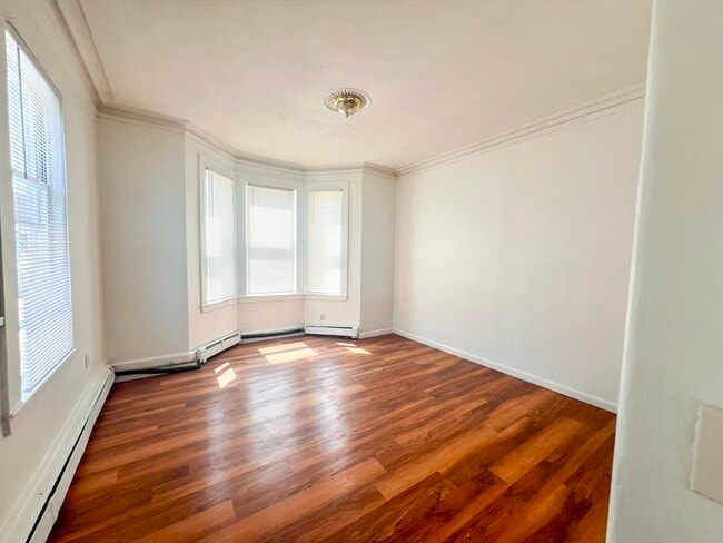 Building Photo - 9 Weld Ave Unit 1 Rental