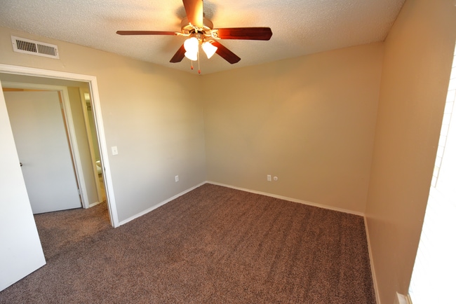 Raintree Meadows Apartments
