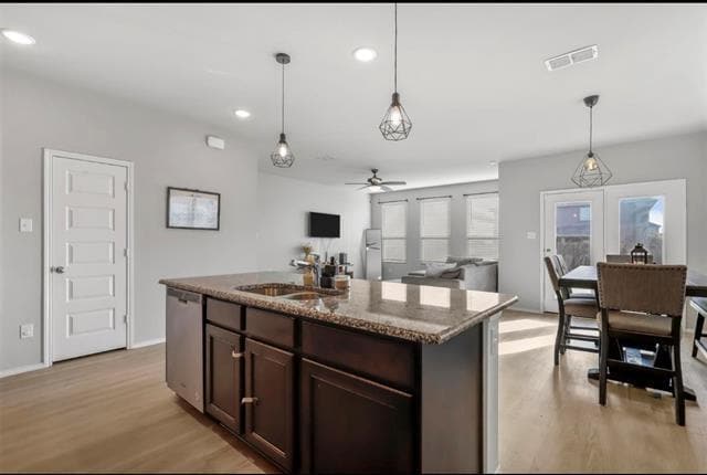 Photo - 7600 Gangway Dr