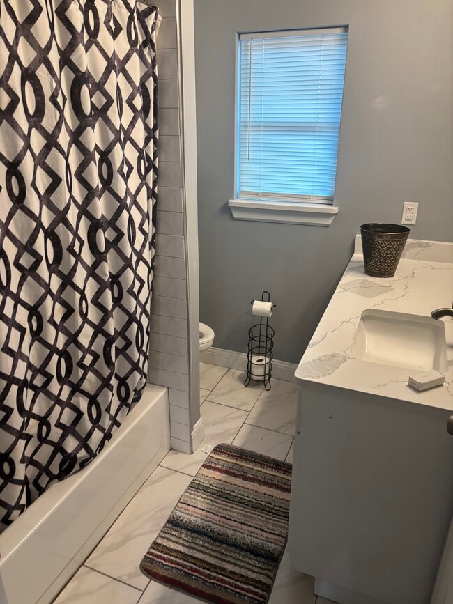 Photo - 3913 Concord Dr