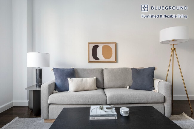 Photo - 212 W 91st St Unidad FL5-ID1234