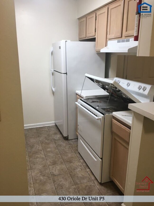 Photo - 430 Oriole Dr