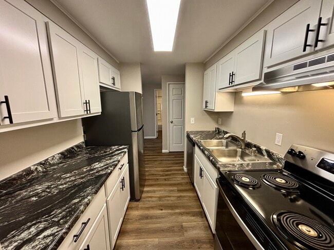 Southview Apartments - Southview Apartments
