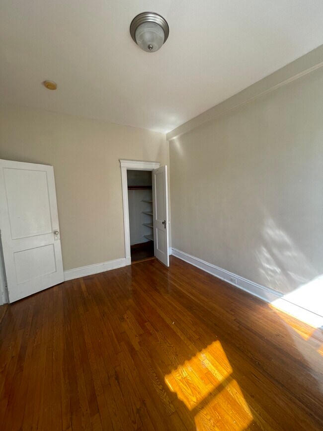 Photo - 1186 Commonwealth Ave Unidad #1