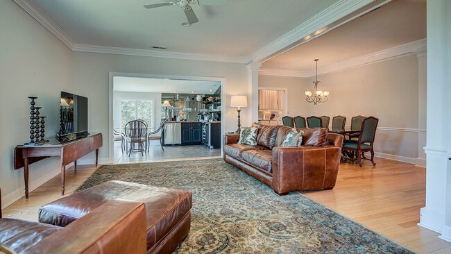 Photo - 752 Collins Meadow Dr Unidad ID1253454P