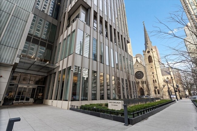 Photo - 14 W Superior St Unit 5503