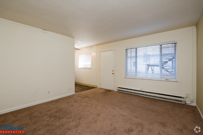 Building Photo - 420 S Third St Rental