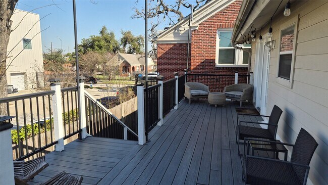 Photo - 2118 Oakdale St Unit 3