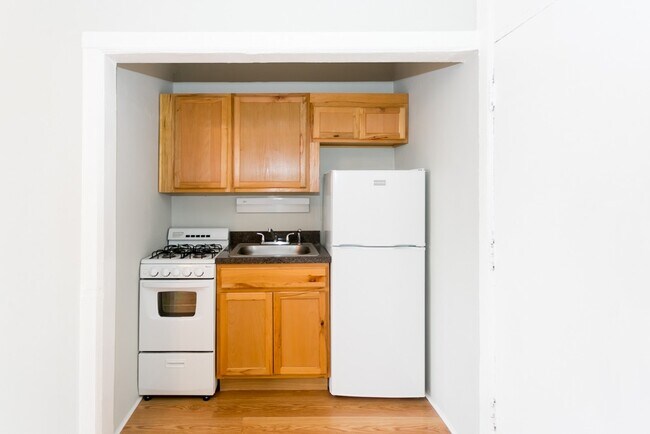 3824 N Fremont Unidad 615