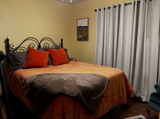 Photo - 2 W Campus Ave.