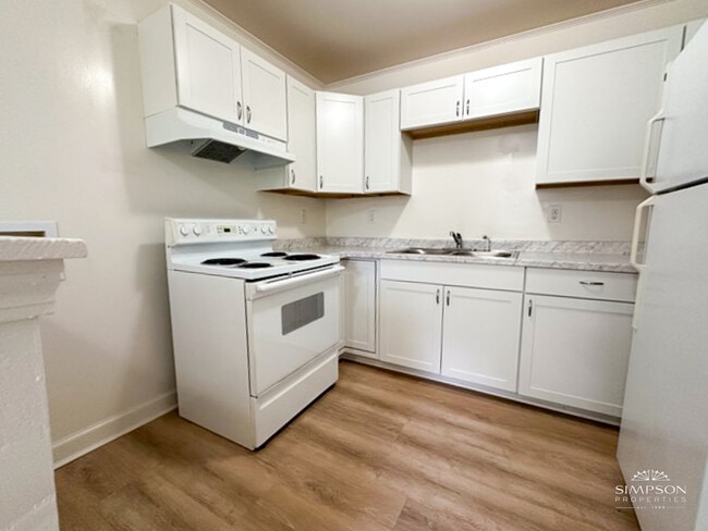 Photo - 4210 Welling Ave