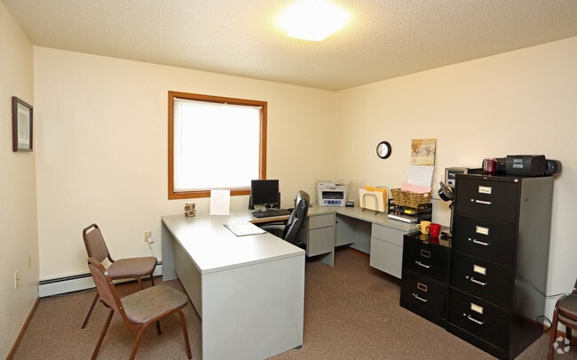 1 bedroom model office